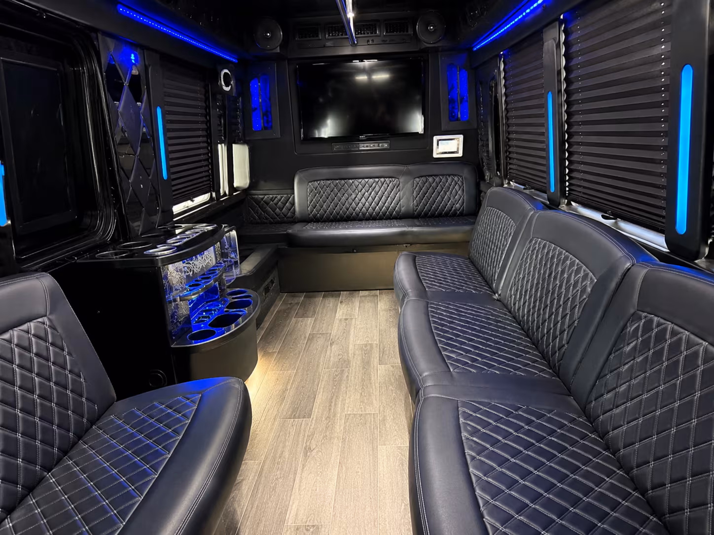 Bossier City Winery Tour & Pub Crawl Transportation