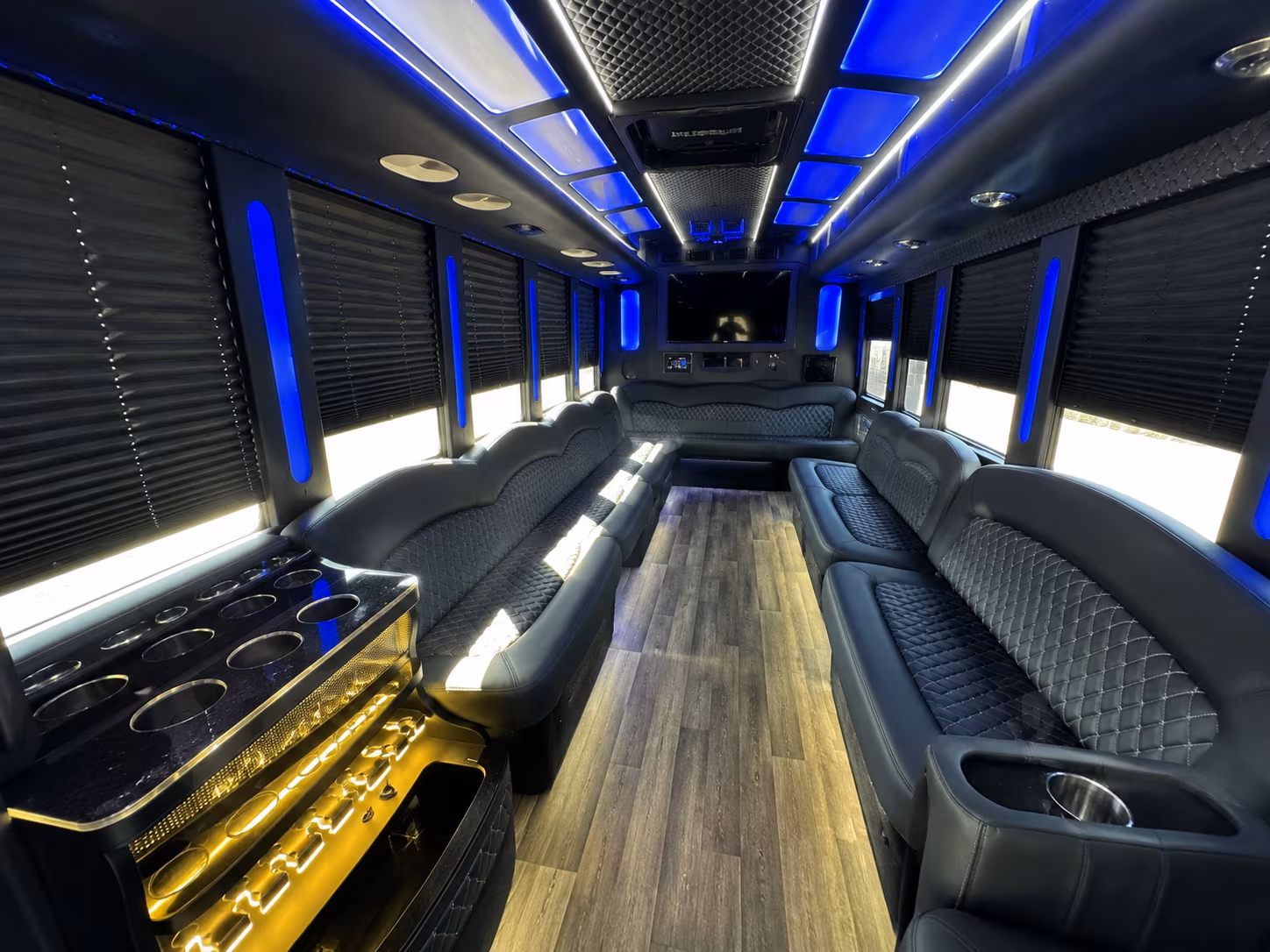 Tyler Winery Tour & Pub Crawl Transportation party bus exterior